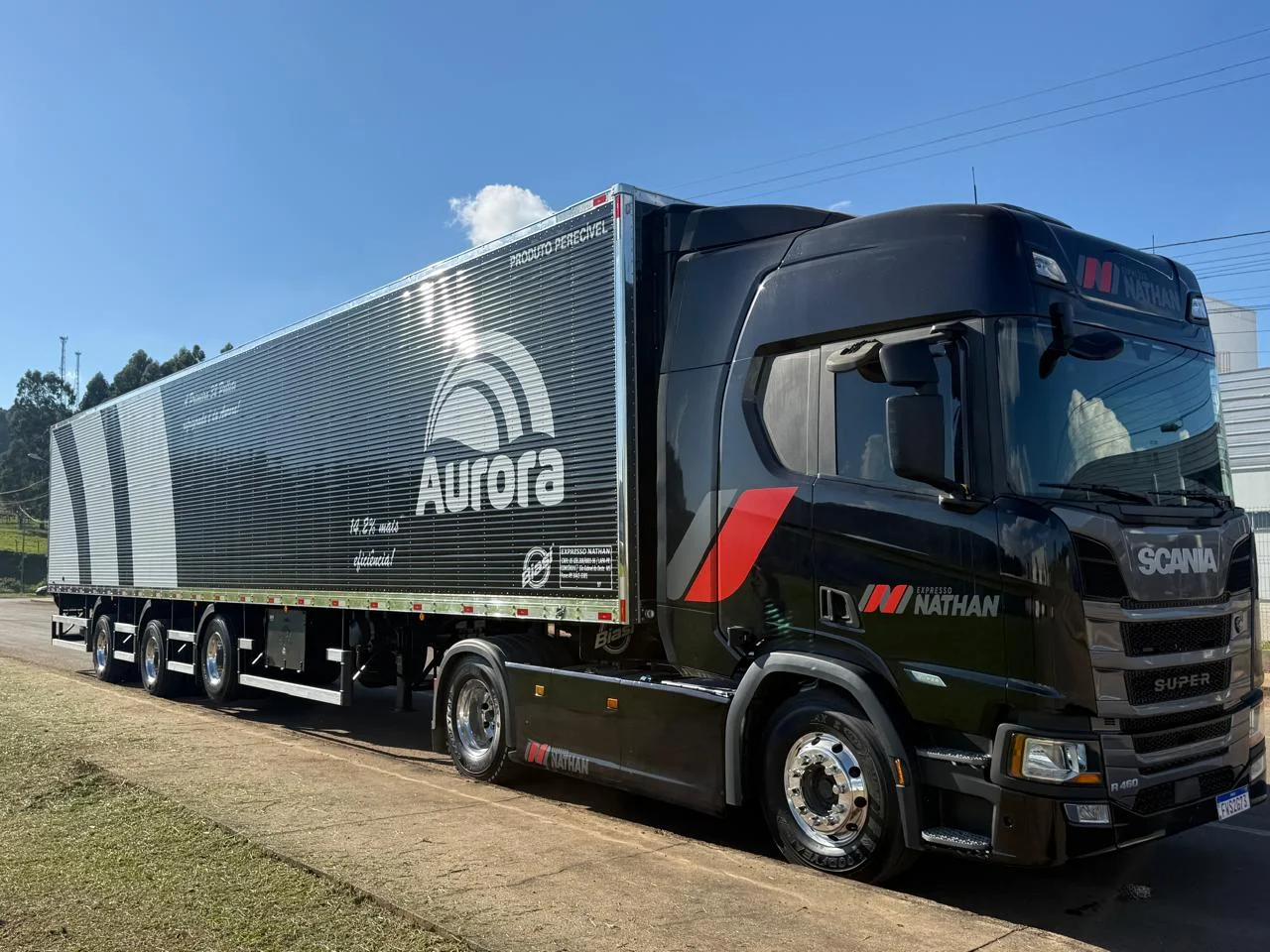 Aurora Coop lança carreta frigorífica inédita no Brasil