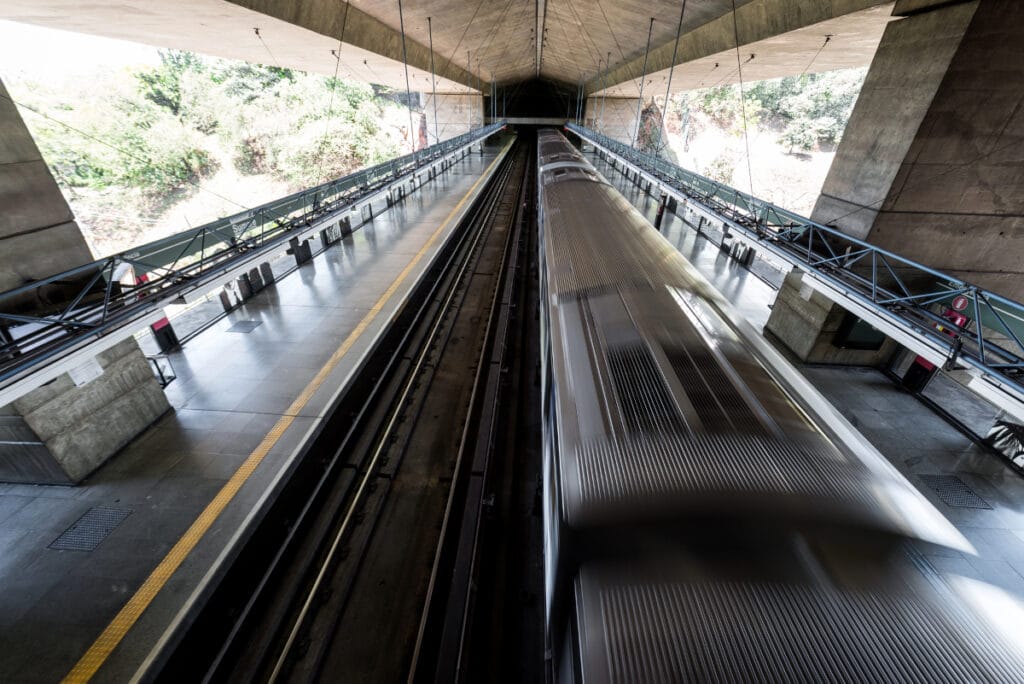 metrô garagem