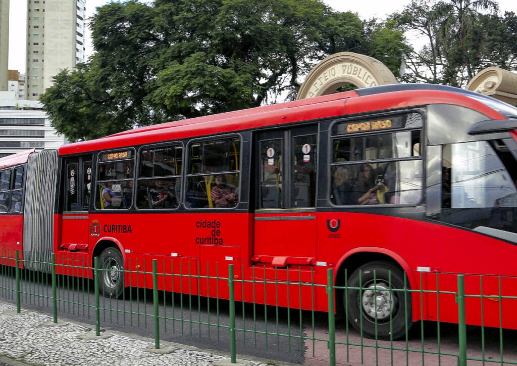 transporte coletivo Curitiba