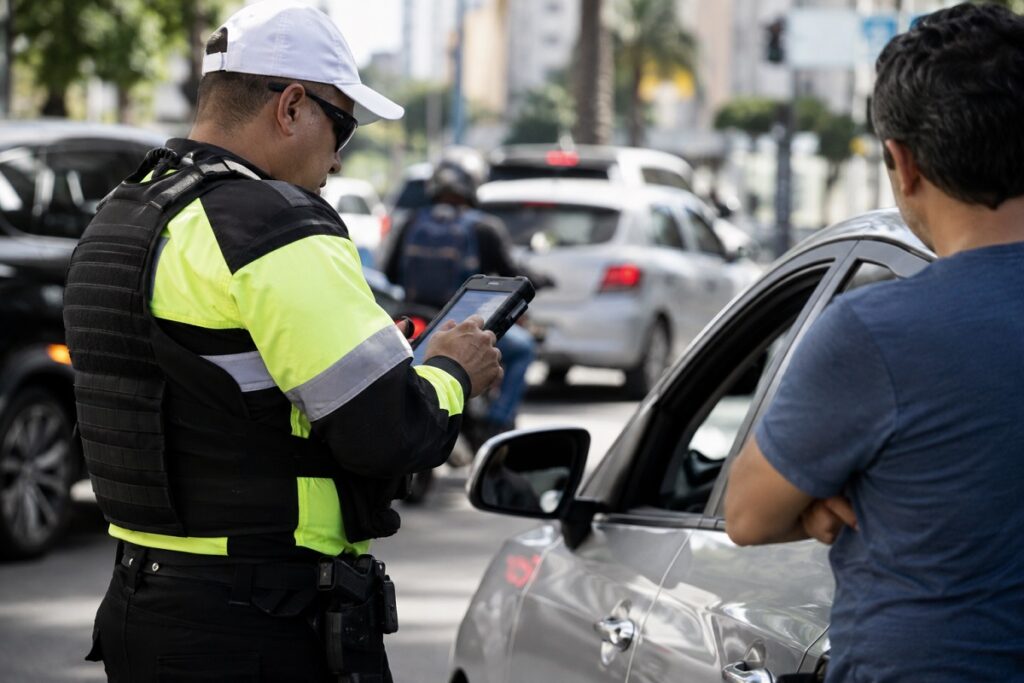 Fiscalização de autuações de trânsito